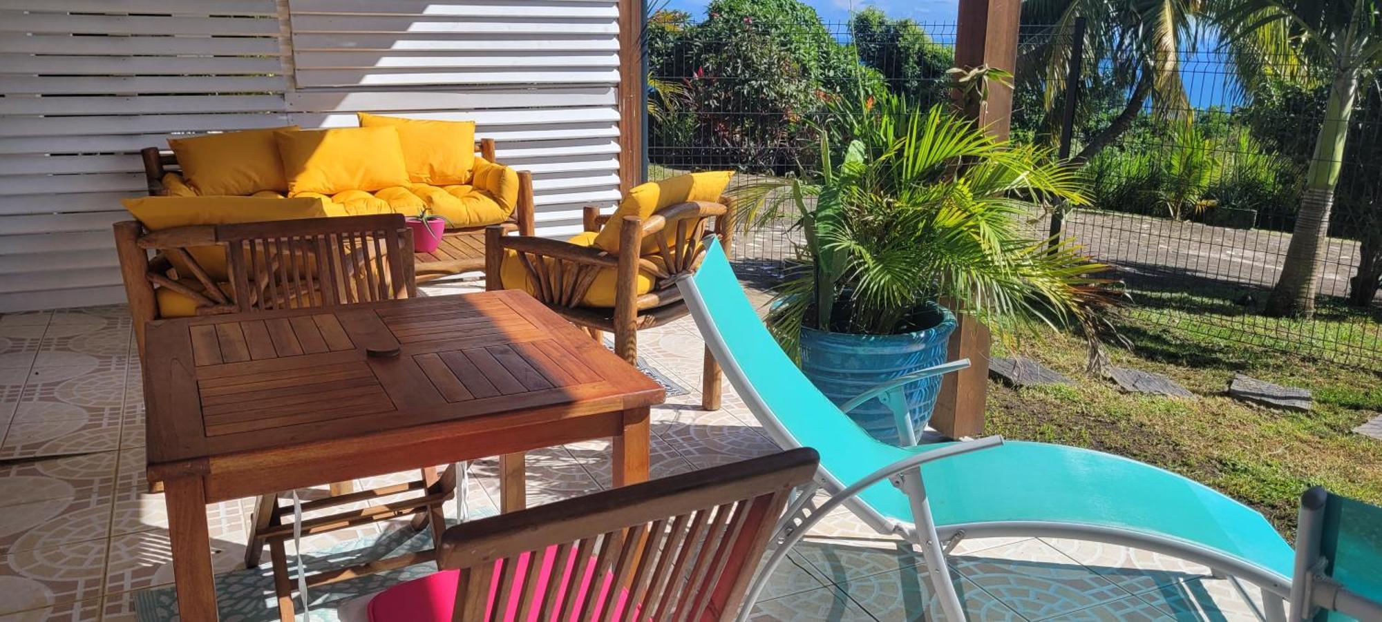 Bel appartement privé, magnifique vue sur la mer des Caraibes et jardin clos, WiFi, à 2mn de la plage Sainte-Luce Extérieur photo