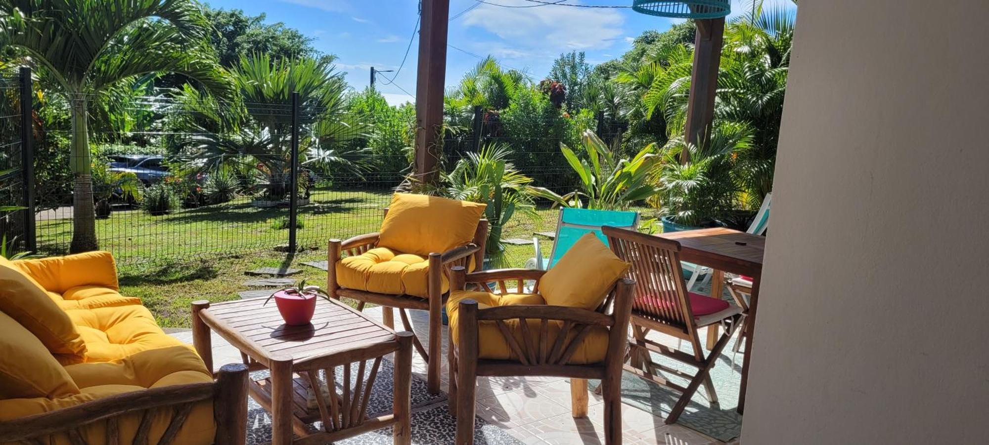 Bel appartement privé, magnifique vue sur la mer des Caraibes et jardin clos, WiFi, à 2mn de la plage Sainte-Luce Extérieur photo